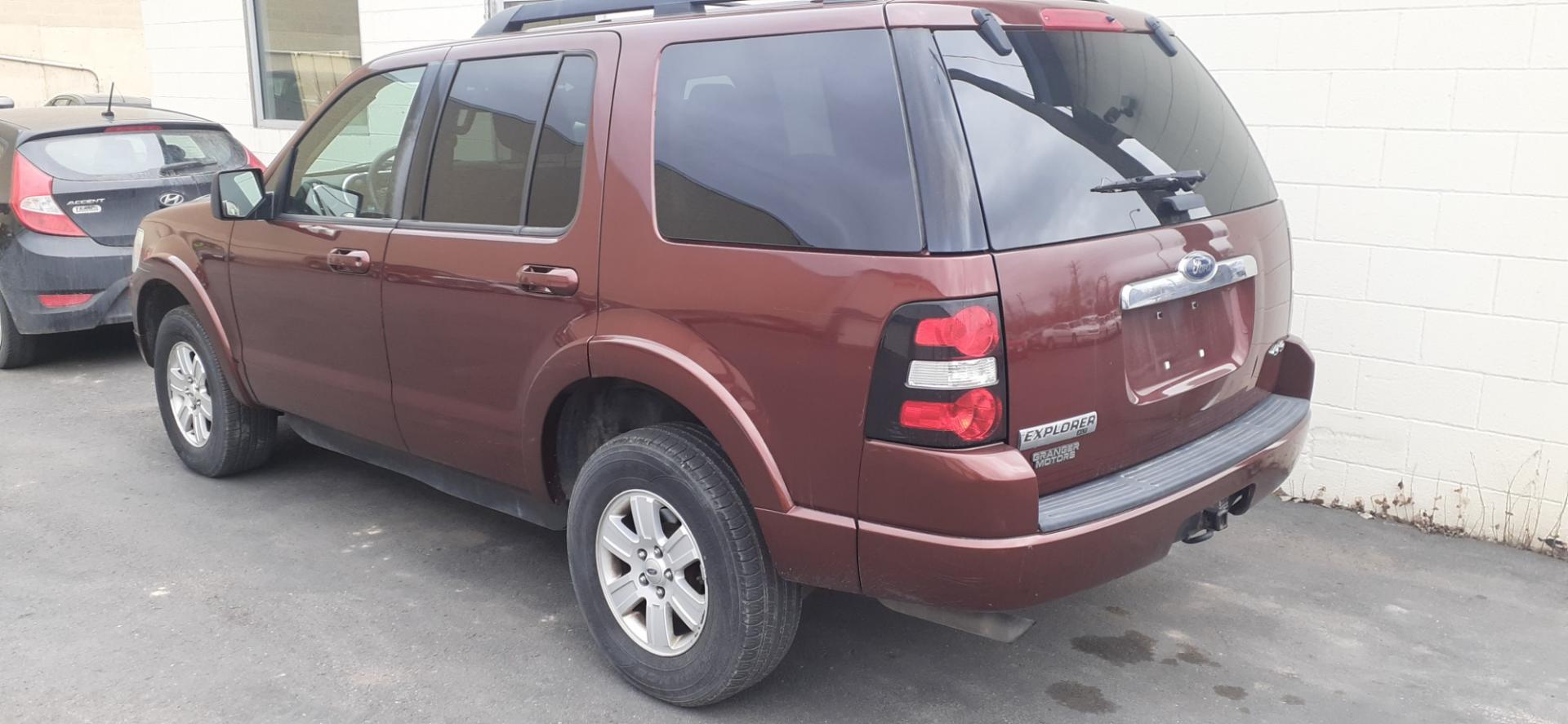 2010 Ford Explorer XLT 4.0L 4WD (1FMEU7DE4AU) with an 4.0L V6 SOHC 16V engine, 5-Speed Automatic transmission, located at 2015 Cambell Street, Rapid City, SD, 57701, (605) 342-8326, 44.066433, -103.191772 - CARFAX AVAILABLE - Photo#2